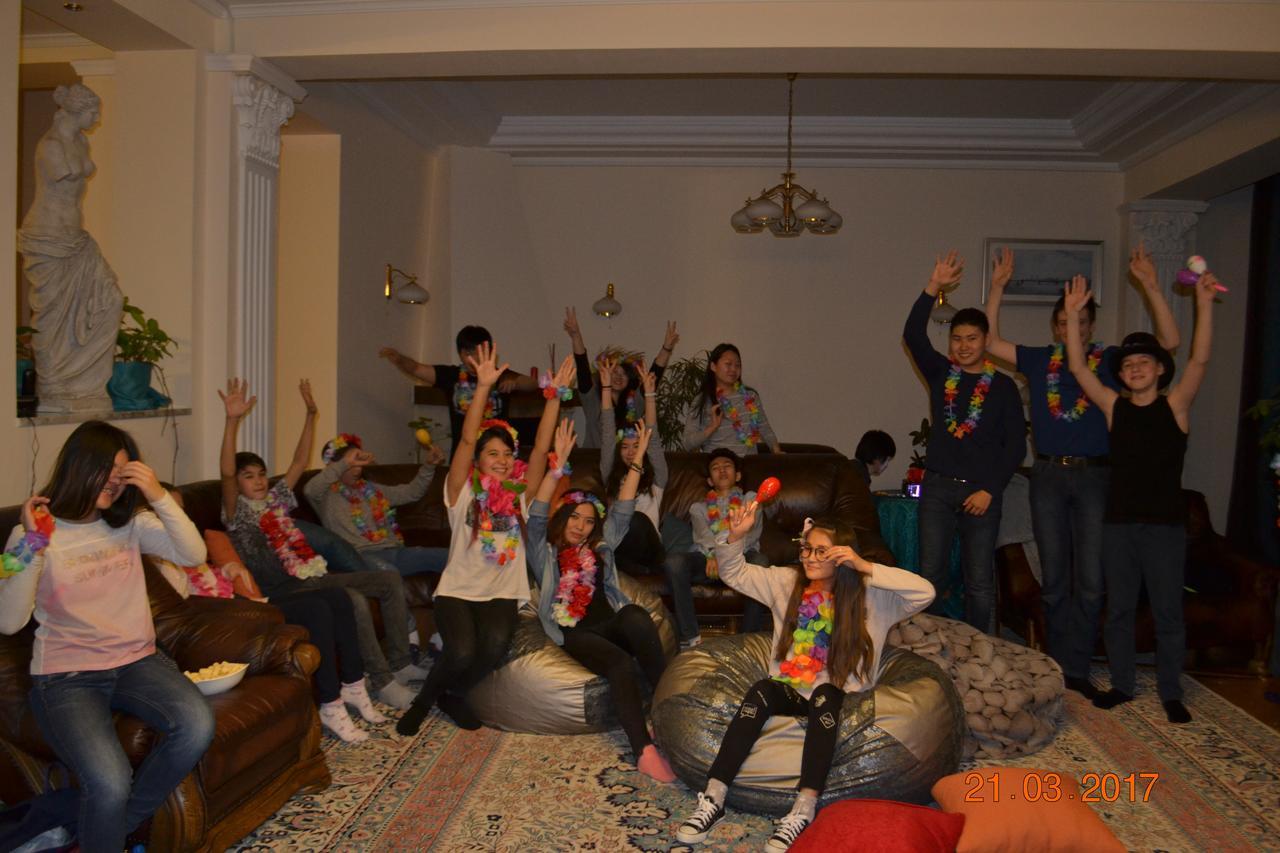 Ostello Interhouse Almaty Esterno foto